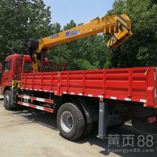 青海国五随车吊 12吨五节臂随车吊的性能优势与适用场景