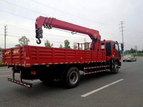 8吨随车吊车 泰铭随车吊以高清视角诠释卓越追求